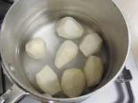 里芋とお麩の煮物