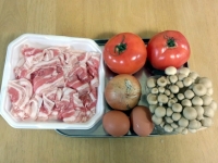豚肉と卵のトマト煮