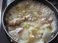 白菜と鶏の旨塩スープ