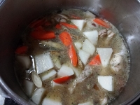 圧力鍋で☆鶏と野菜のタイ風スープ
