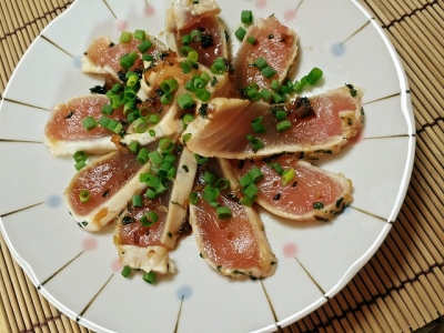 炙りビントロの香味ソース