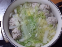 鶏団子と白菜スープ