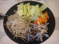 野菜たっぷり和風焼きうどん