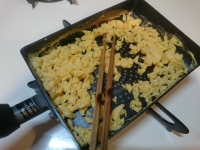 三色そぼろ丼