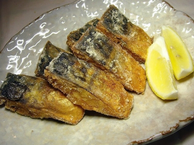 サバのカレー風味揚げ